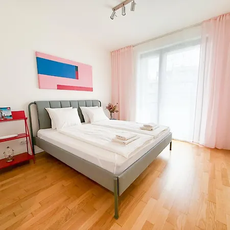 Lejlighed New Modern In Center With Terrace And Parking Prag