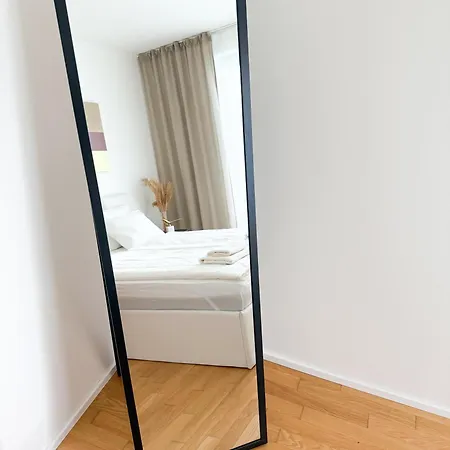 Lejlighed New Modern In Center With Terrace And Parking Prag