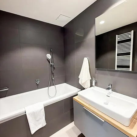 Apartament New Modern In Center With Terrace And Parking